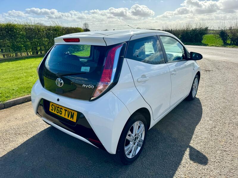 TOYOTA AYGO