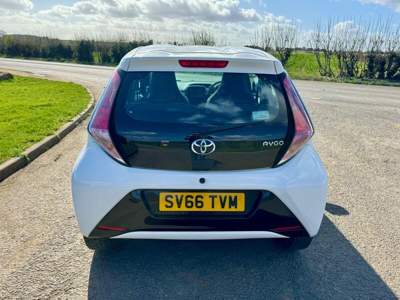 TOYOTA AYGO