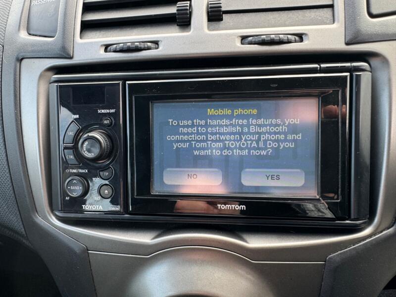 TOYOTA YARIS