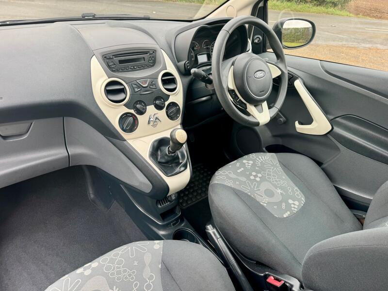 FORD KA