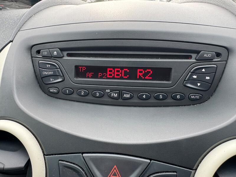 FORD KA