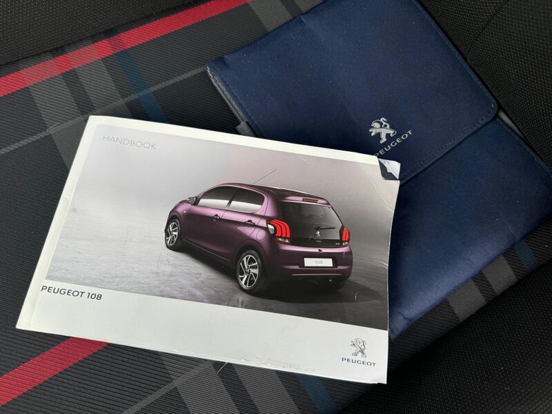 PEUGEOT 108