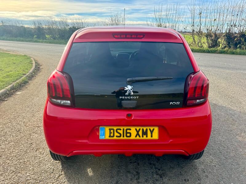 PEUGEOT 108