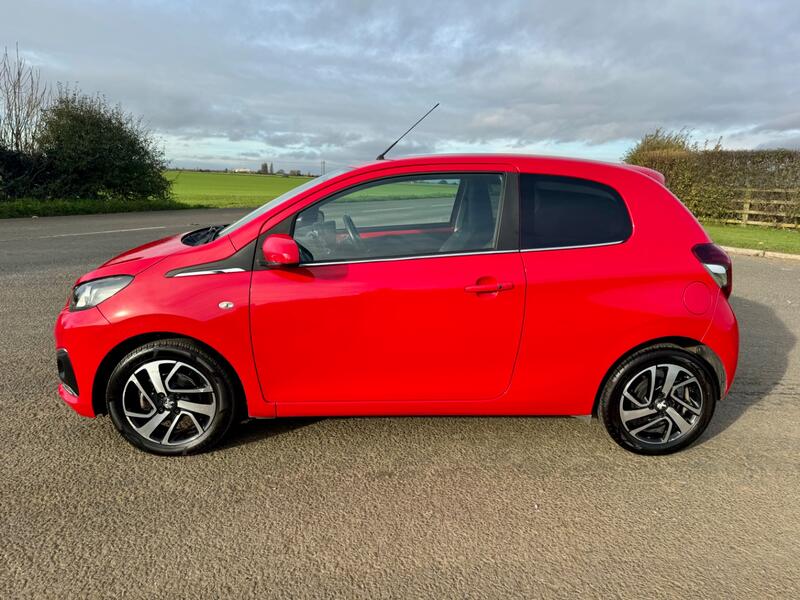 PEUGEOT 108