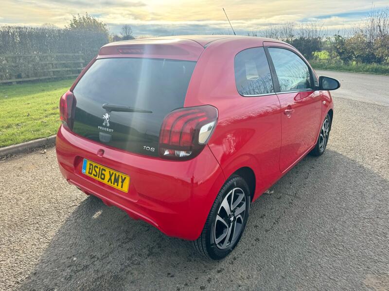 PEUGEOT 108