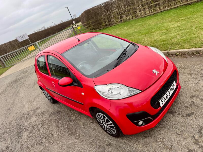 PEUGEOT 107