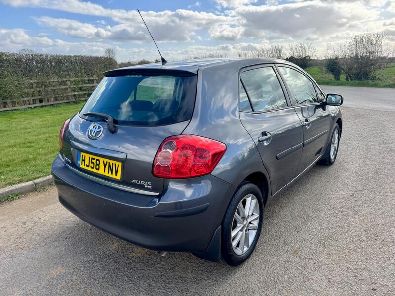 View TOYOTA AURIS 1.6 TR