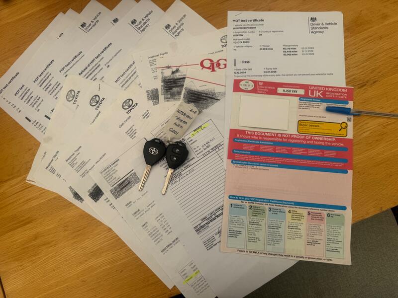 View TOYOTA AURIS 1.6 TR