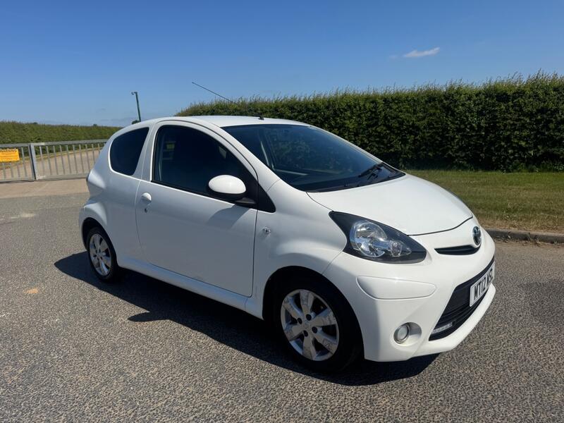TOYOTA AYGO 1.0 VVT-i Fire