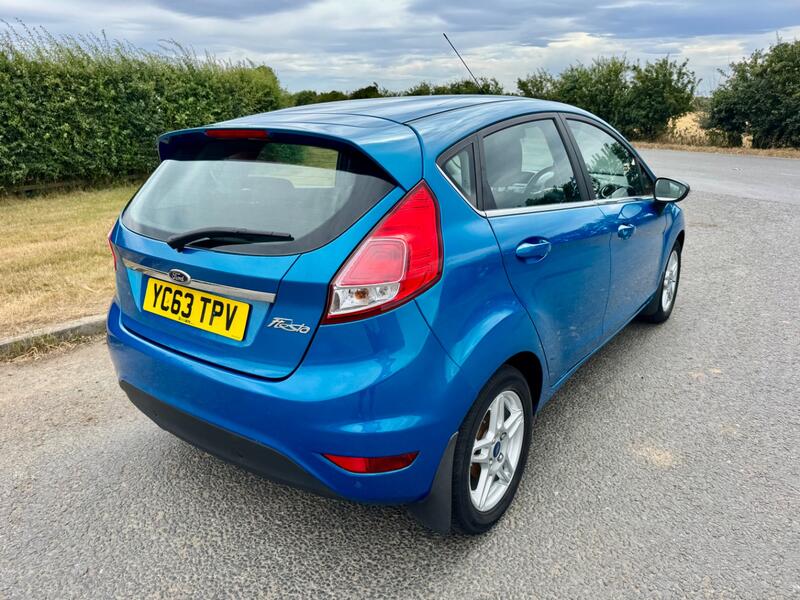 View FORD FIESTA 1.3 Zetec