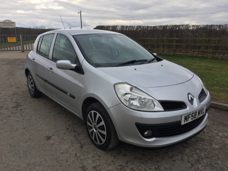 View RENAULT CLIO EXPRESSION 16V, 7 SERVICE STAMPS, LONG MOT,