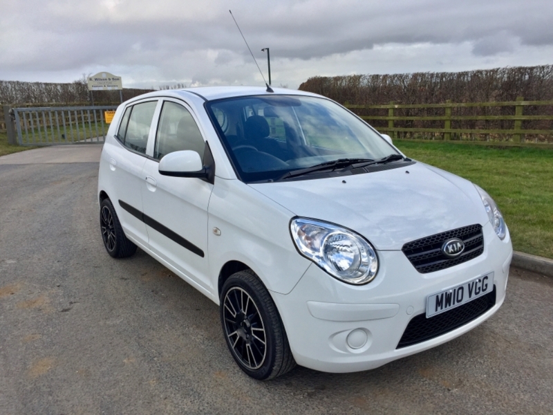 View KIA PICANTO 2, MOT FEBRUARY 2019, 8 SERVICE STAMPS, 2 KEYS, 2 OWNERS,