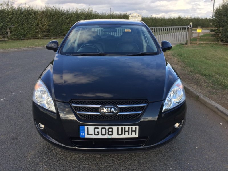 View KIA CEED LS, MOT SEPTEMBER 2019, HALF LEATHER, 2 KEYS,