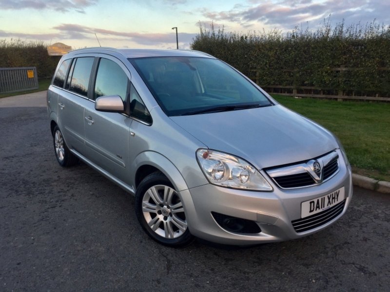 View VAUXHALL ZAFIRA 1.7 TD DESIGN CDTI ECOFLEX, MOT 30-09-2019, 7 SERVICES, 7 SEATER,