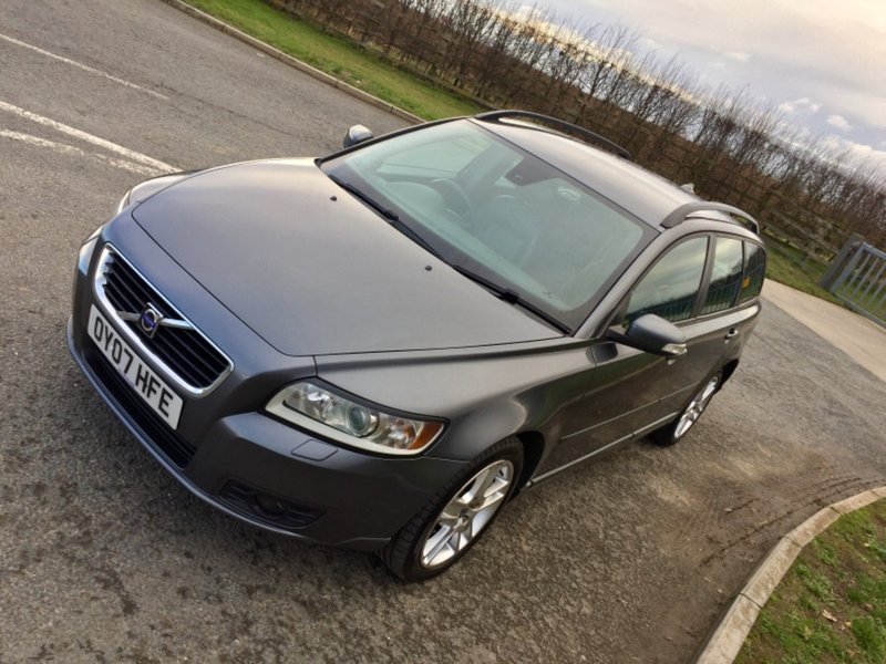 VOLVO V50