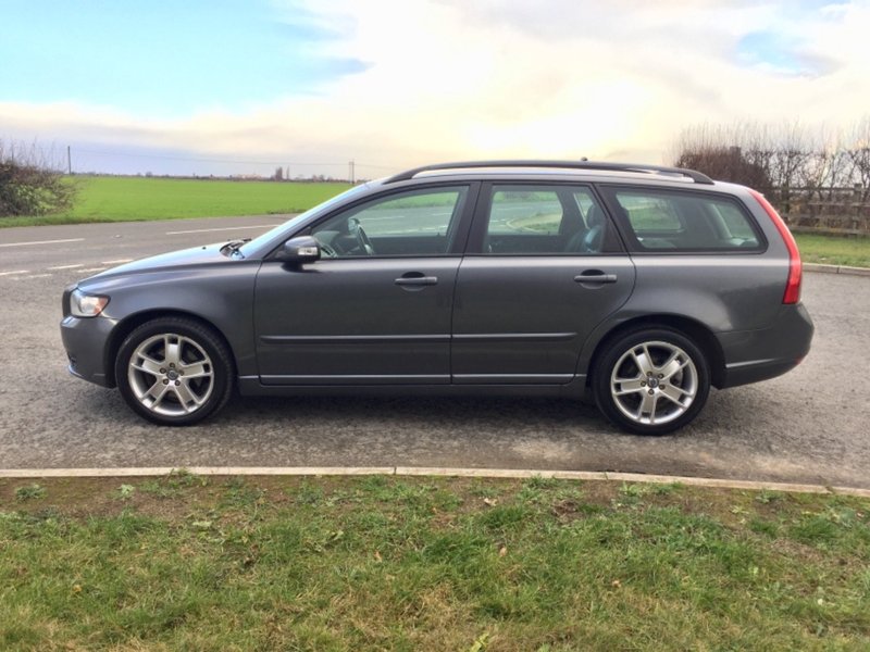 VOLVO V50