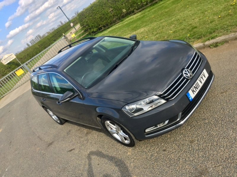 VOLKSWAGEN PASSAT