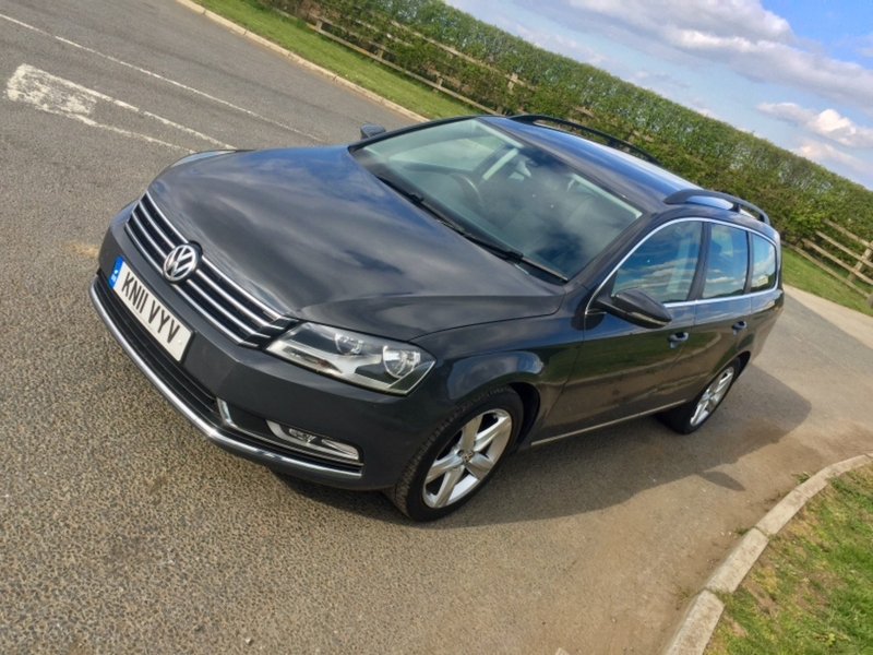 VOLKSWAGEN PASSAT