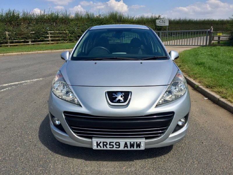 View PEUGEOT 207 HDi 90 Sport, 