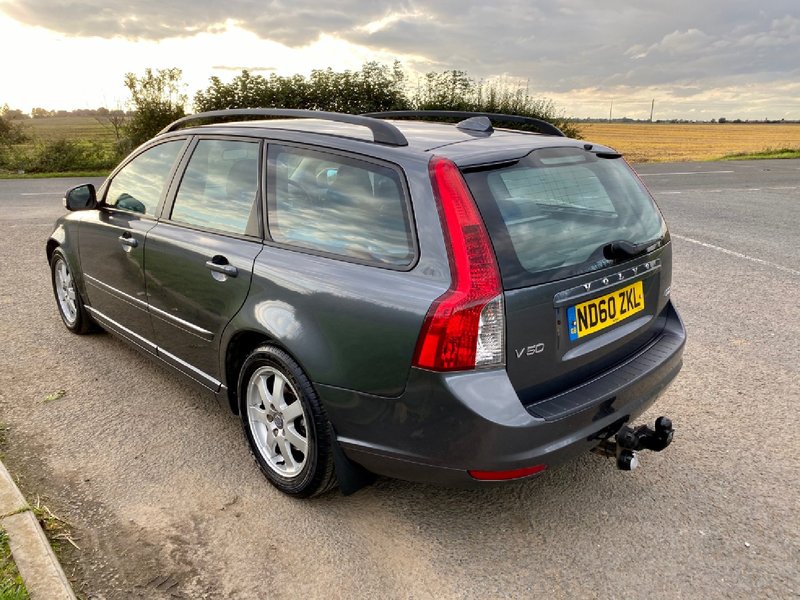 VOLVO V50