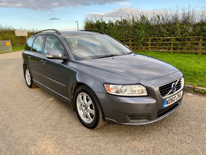 View VOLVO V50 D2 115  ES,