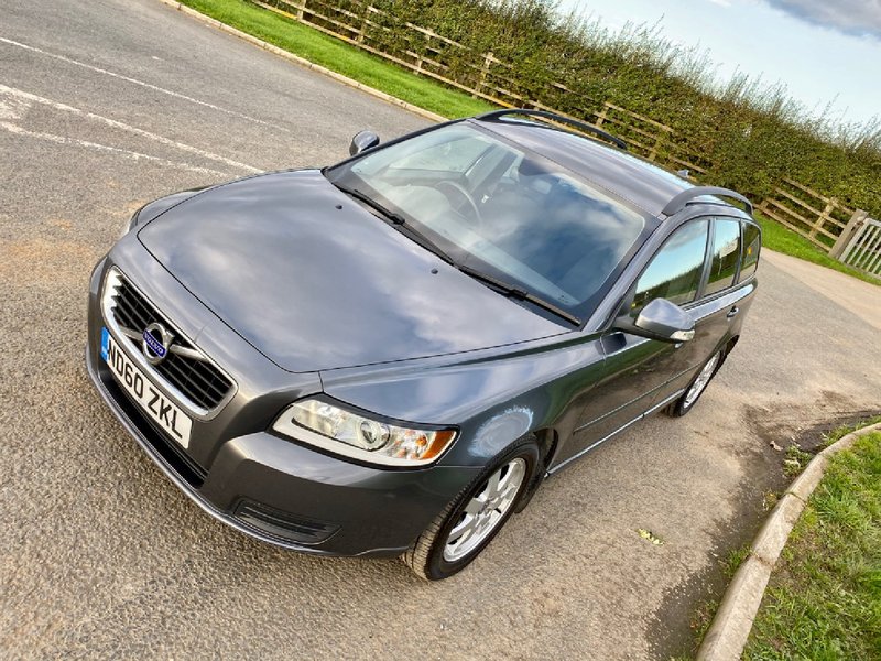 VOLVO V50