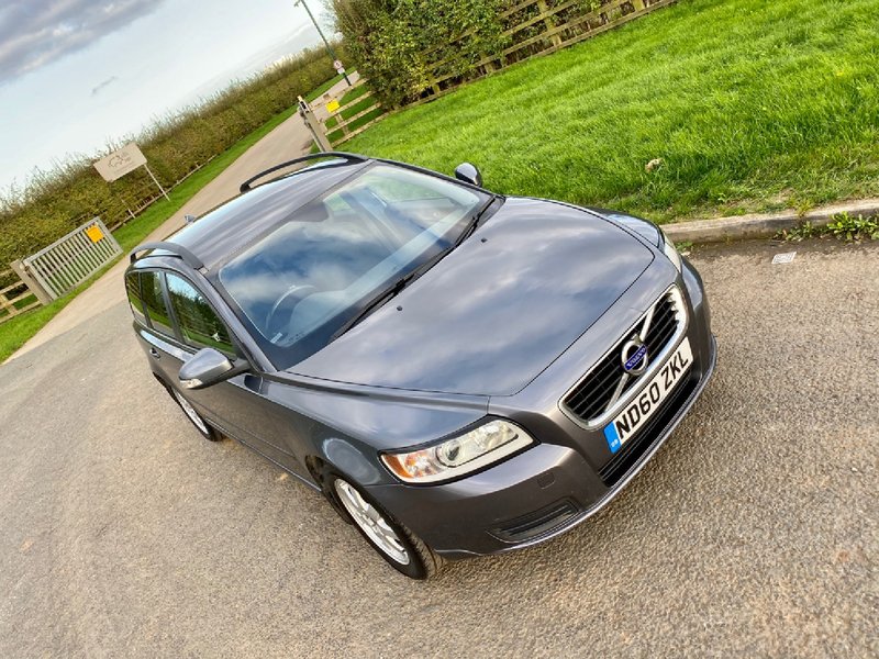 VOLVO V50