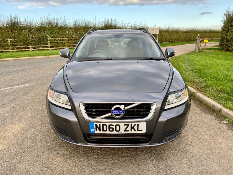 VOLVO V50