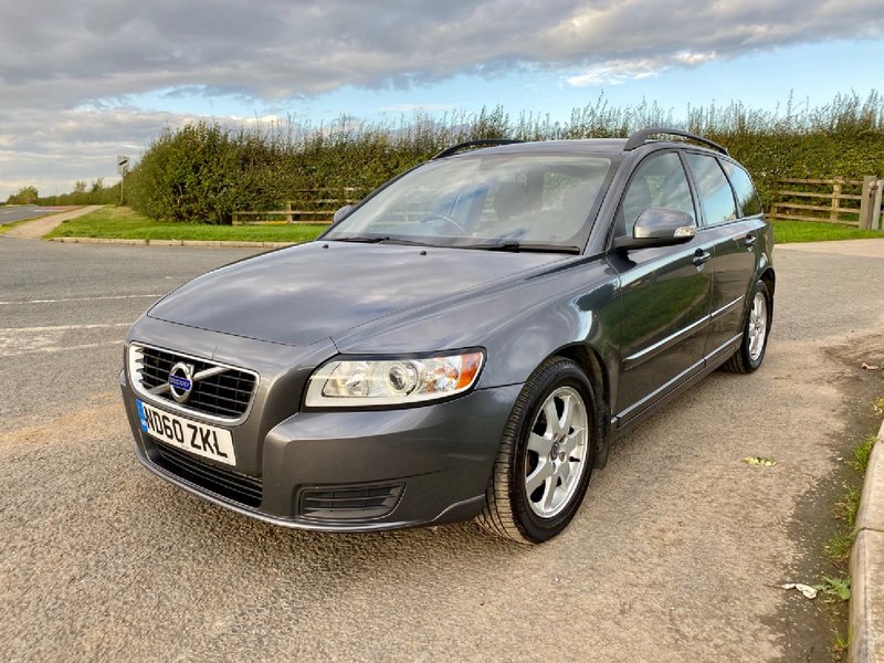 VOLVO V50