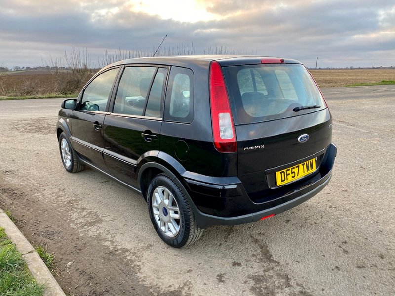 View FORD FUSION Zetec Climate, Just Serviced, SOLD TO BRADFORD,