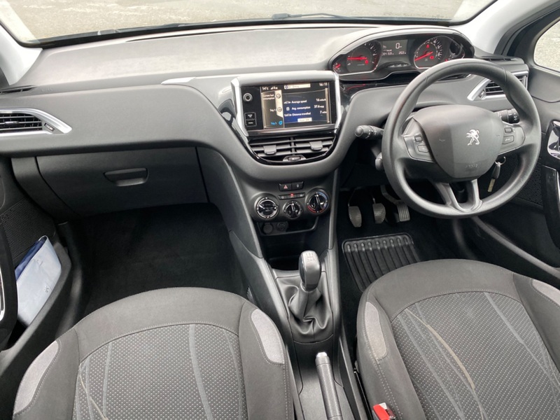 View PEUGEOT 208 ACTIVE