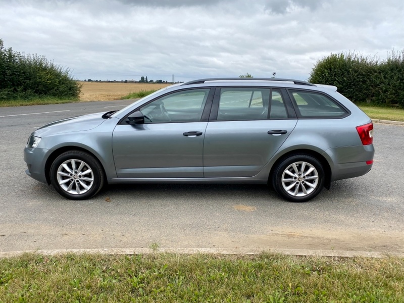 SKODA OCTAVIA