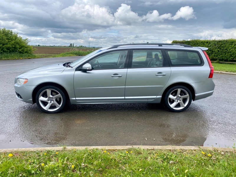 VOLVO V70