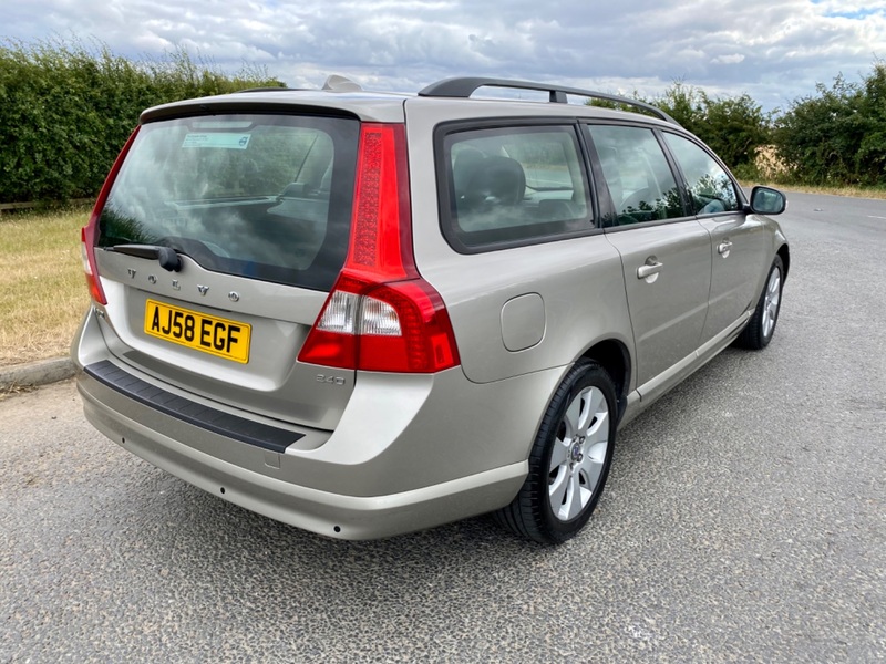 VOLVO V70