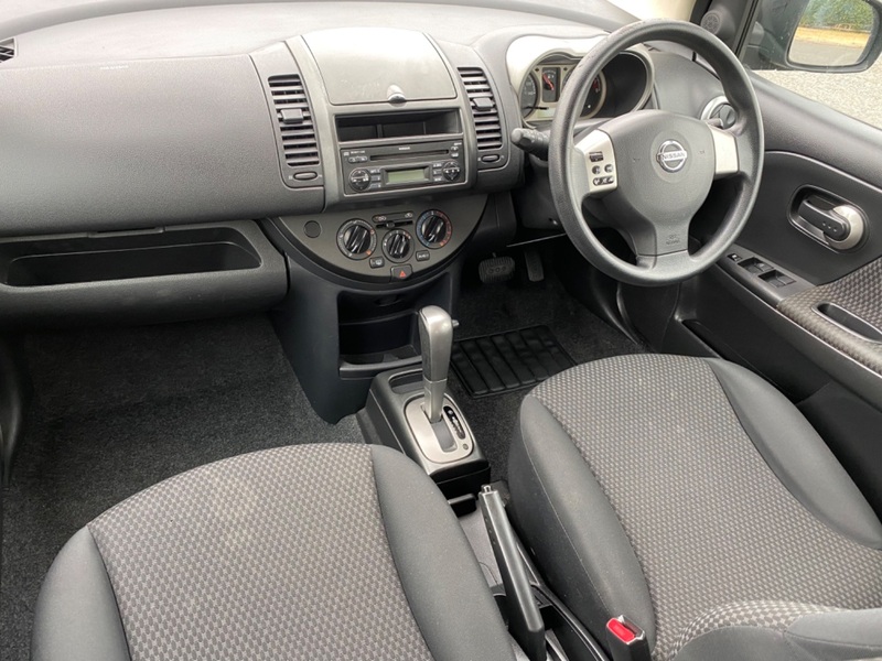 View NISSAN NOTE SE