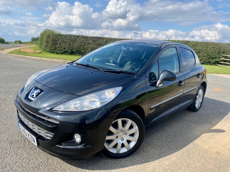 PEUGEOT 207