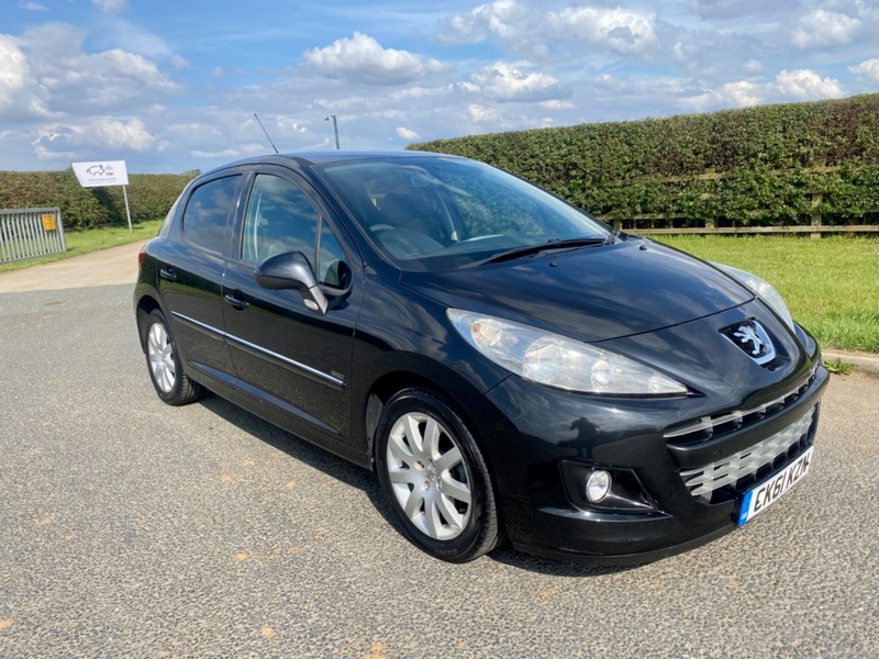 PEUGEOT 207